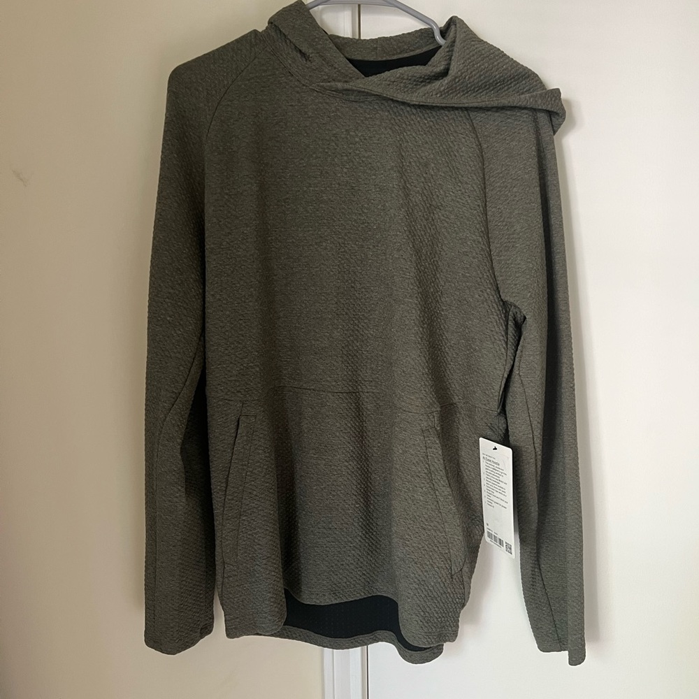 Lululemon brand new with tags at ease hoodie
